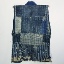 Load image into Gallery viewer, Patchwork Boro Meiji 1900s Indigo Sashiko Vest